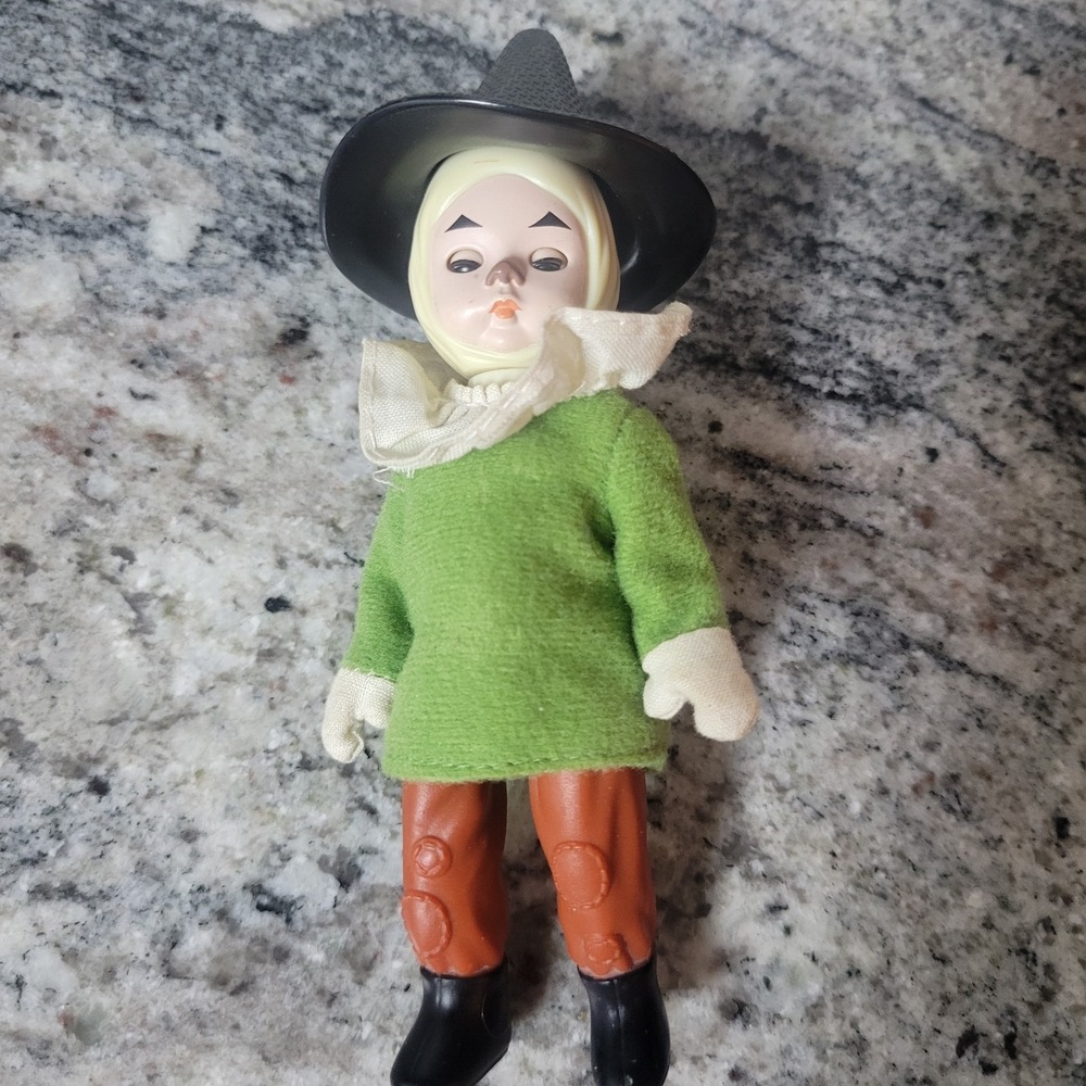 Madame Alexander Wizard of Oz Scarecrow Doll 2008 McDonald's Happy Meal Toy